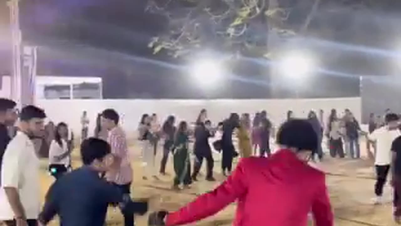 😂💃 The Funniest Garba Dance Fail of the Week! | FunFM