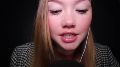 ASMR_ UP CLOSE MOUTH SOUNDS + NAIL TAPPING FOR SLEEP (SOFT SPOKEN) 😴❤️