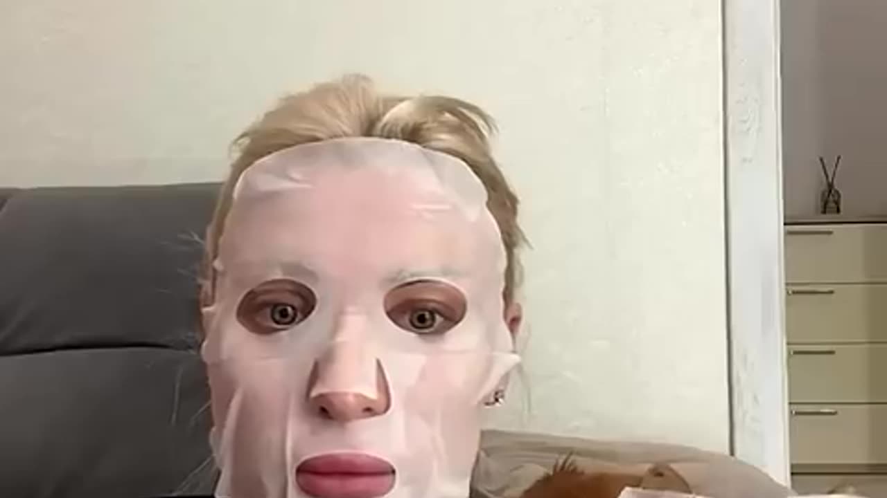 Try not to laugh game