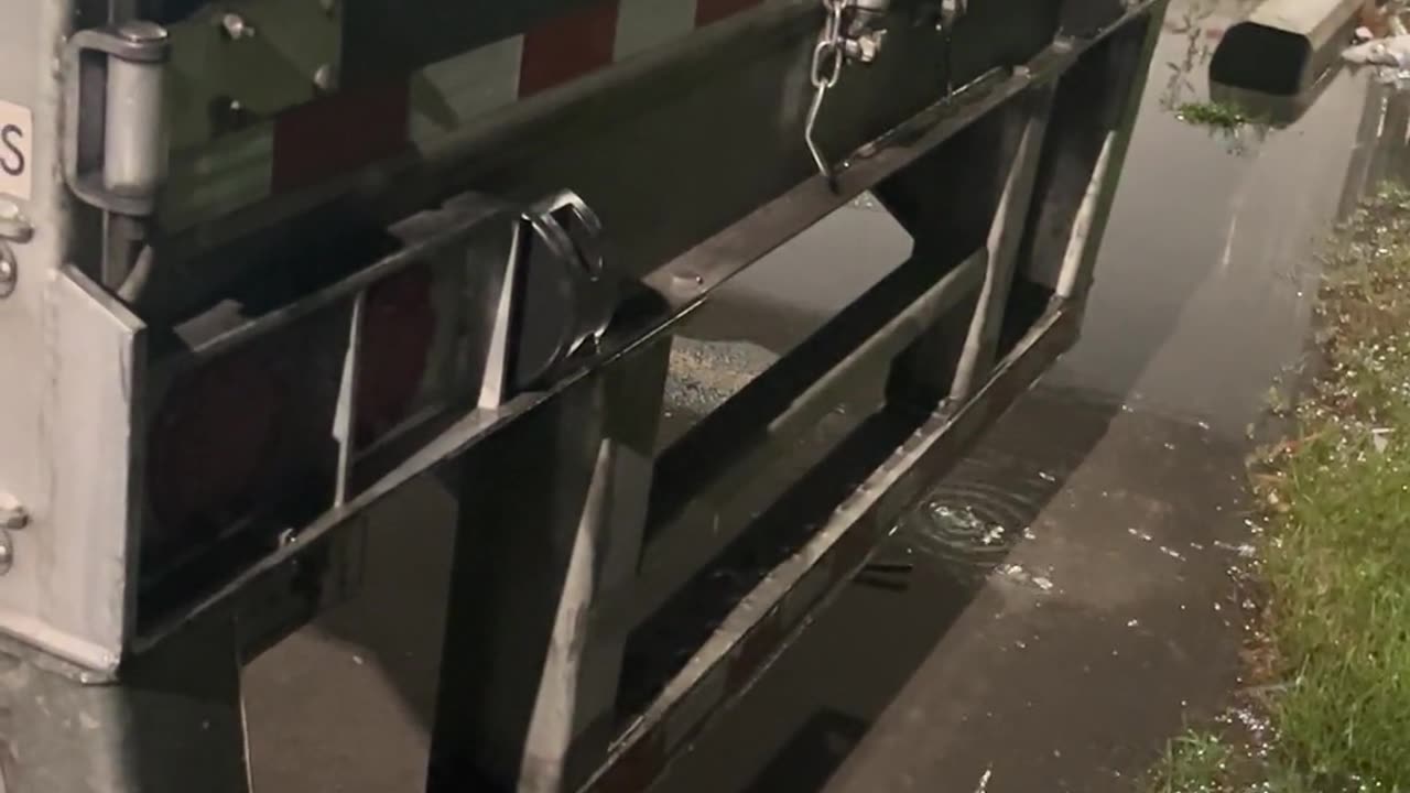 ⚠️🚨 Unattached Semi Truck's Brake Lights Coming On While You're Working? | TheHauntingHour