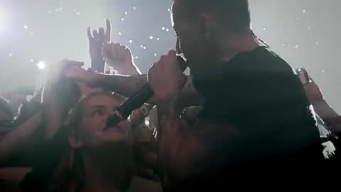 Linkin Park - One More Light [Official Music Video] -