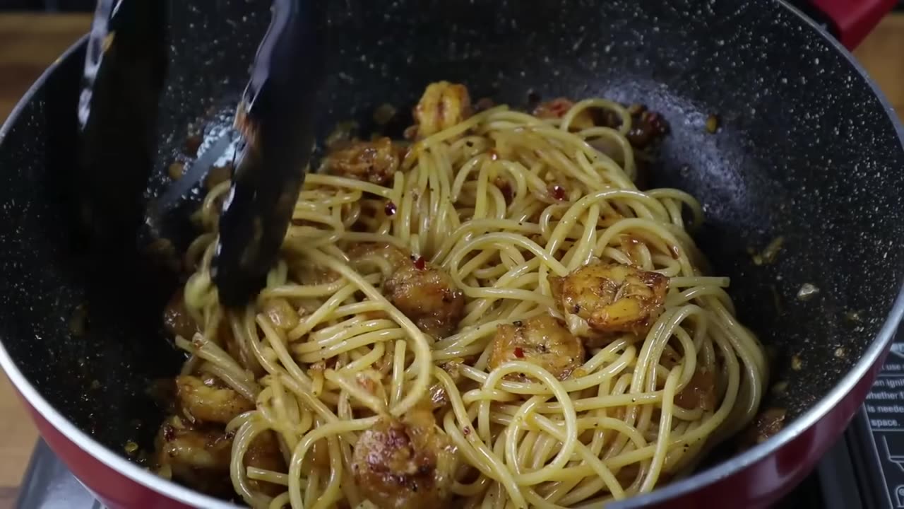 Spicy Butter Garlic Shrimp Pasta Recipe | Prawn Pasta