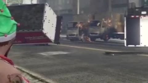 You just gotta love loading into GTA Online... 🤣