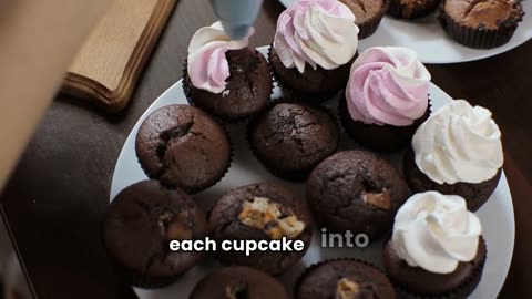 Cupcake Chaos Trio 🧁🔥 Chocolate Lava • Strawberry Cream • Peanut Butter Blast | FlavorVille