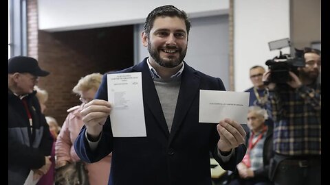 1.- El candidato Nolasco ejerce su derecho al voto en Teruel