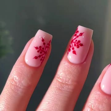 🎅✨ Festive & Bold: Perfect Red Christmas Nail Polish Shades! 🎄