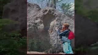 Tombs Containing Ancient Giants Found 🧍‍♀️😲