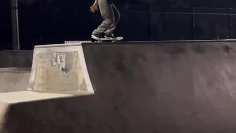 🙃🔥 Rate the Inward Heelflip 1-10! You Won't Believe the Result | SkateNation