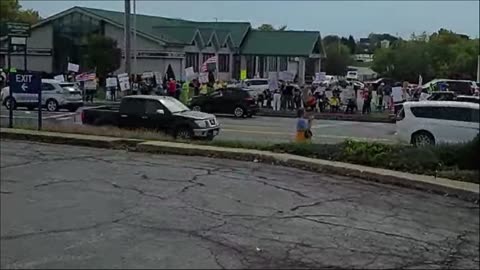 No Kings, Quincy I'll, Mary Miller office