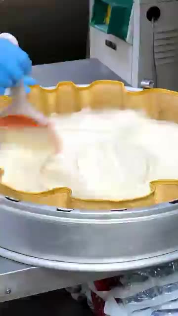 Biteable?? Super Fat Cream Waffle That Melts in Your Mouth!