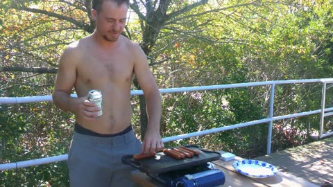 Quick Easy Cheap Hot Meal On The Beach