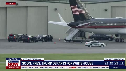 President Trump pays a visit to Trump Force One