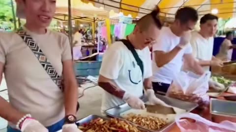 อนุโมทนาจิตอาสาโรงทานเจ้าคุณวัดวีระโชติ ต้ม ผัด แกง ทอด