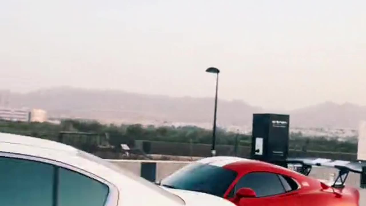 🔥🏎️ Dubai’s Hypercar Power Unleashed! | LuxurySportsCars