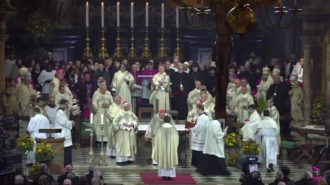 APOSTAȚII Eretici Ecumeniști JOANTĂ,Dura,Nuțu,Moga la MESSĂ cu MASONI,popese,monofiziți,reformați