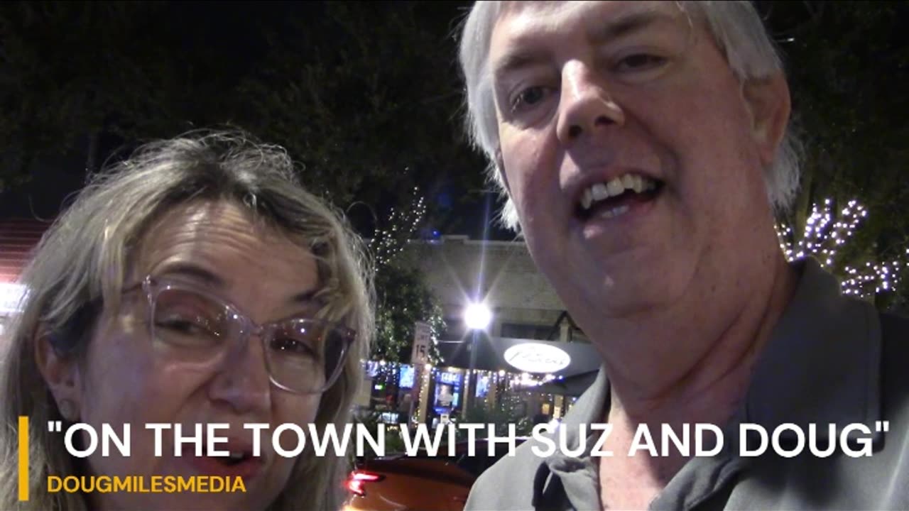 SUZ AND DOUG VISIT PATRICK'S IN SARASOTA FOR DINNER!