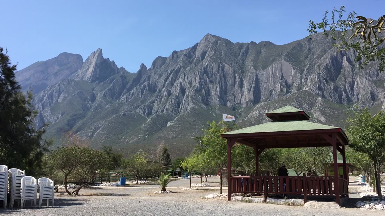 Xenpal Zoo 1 (Garcia, Nuevo Leon, Mexico)