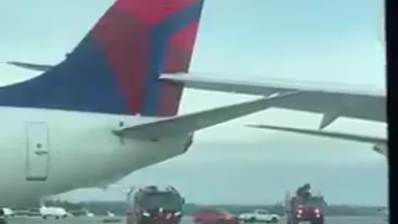 Japan Airlines plane collides with parked Delta Air Lines aircraft at Seattle Airport.