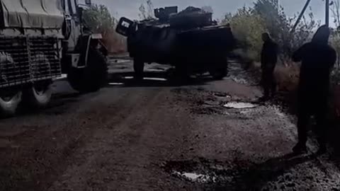 🚛💥 Ukraine Russia War | Ukrainian Truck Tows Destroyed French APC | RCF