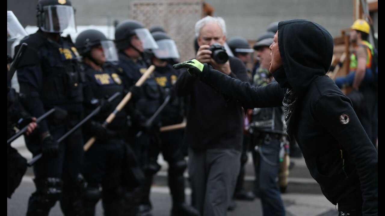 Oh My Democrat Senator's Cowardice on Portland Situation Exposed in Wild X Back and Forth