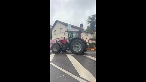 🇫🇷Farmers in France are protesting again
