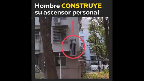 Un hombre construye su propio ascensor