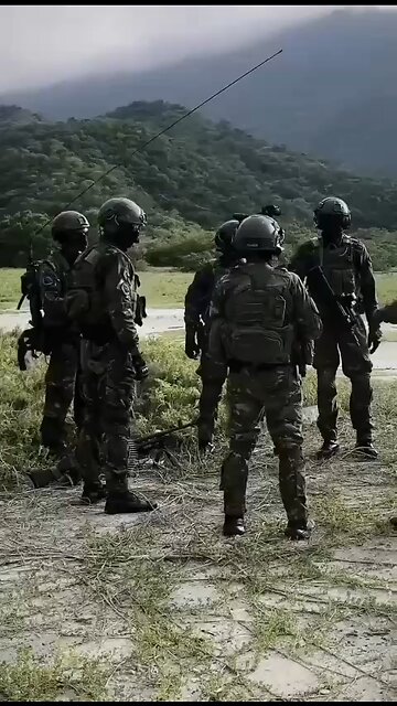 🇻🇪🇺🇸Maduro awaits: The Venezuelan army has released a video