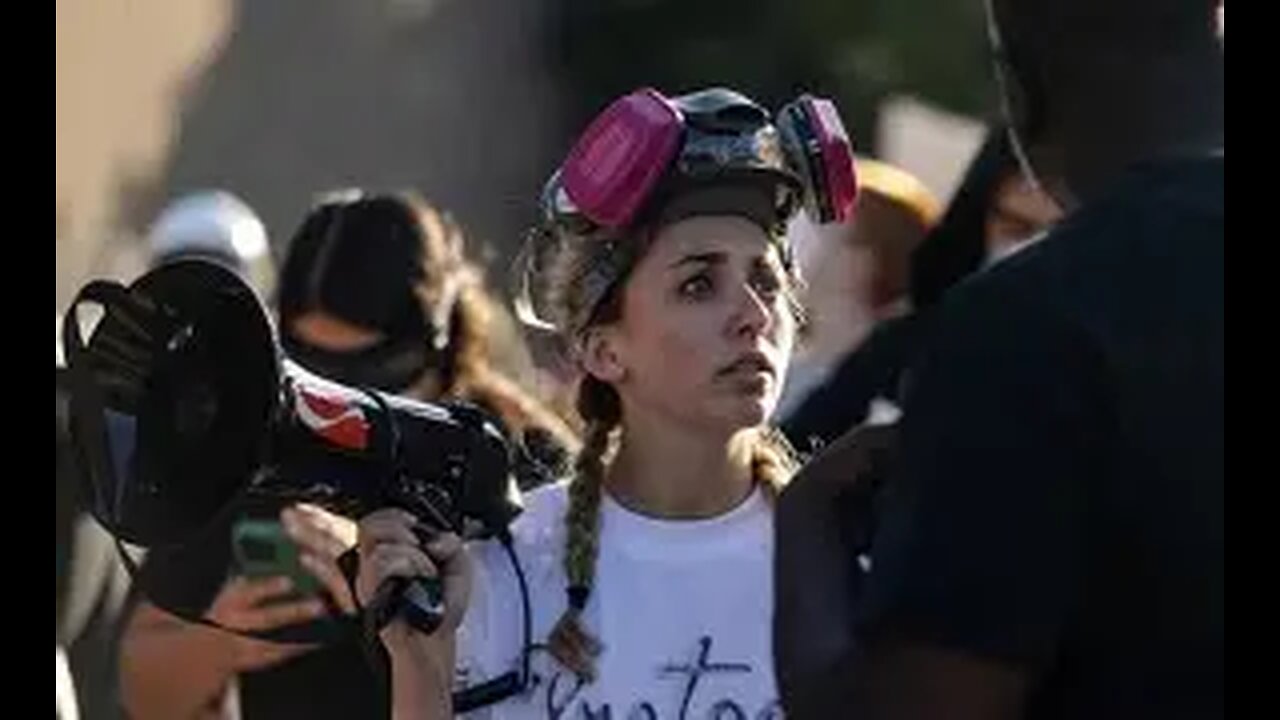 Kat Abughazaleh Democrat Candidate for Illinois is not so smart?