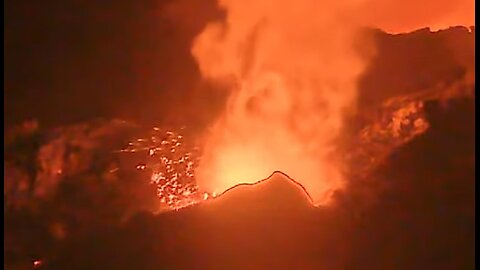 Live Now: Kilauea Volcano Watch in Hawaii (Multi-cams)