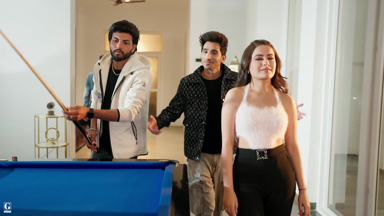 Heroine (Official Video) - Hallu Mandiaala - Manisha Sharma - Latest Haryanvi Songs 2025