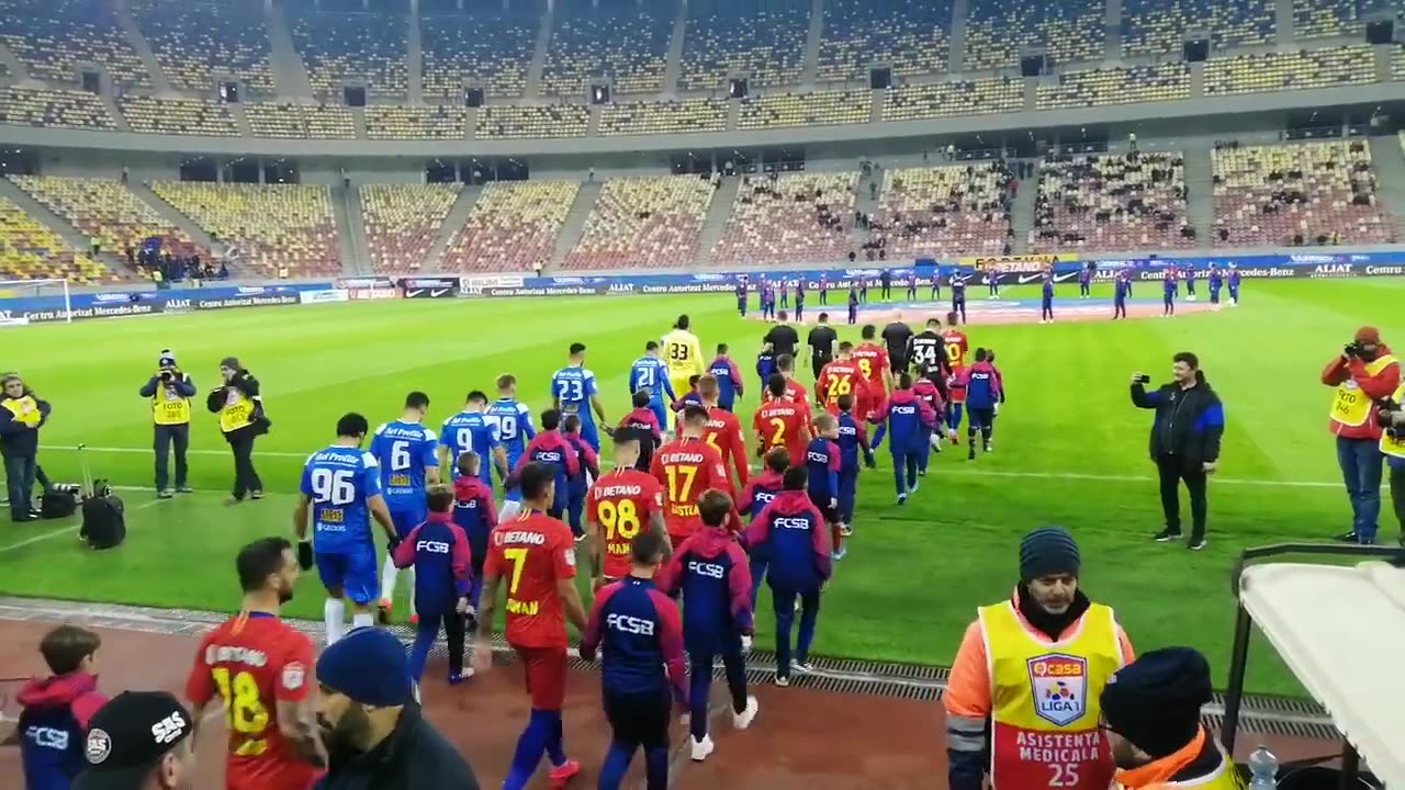 FCSB Roș-Albaștrii (The Red and Blues)