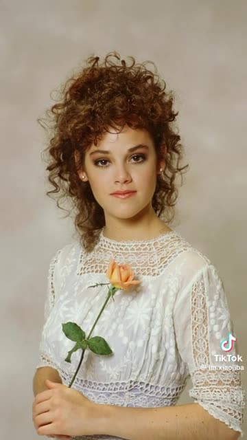 7 celebrities killed by their fans