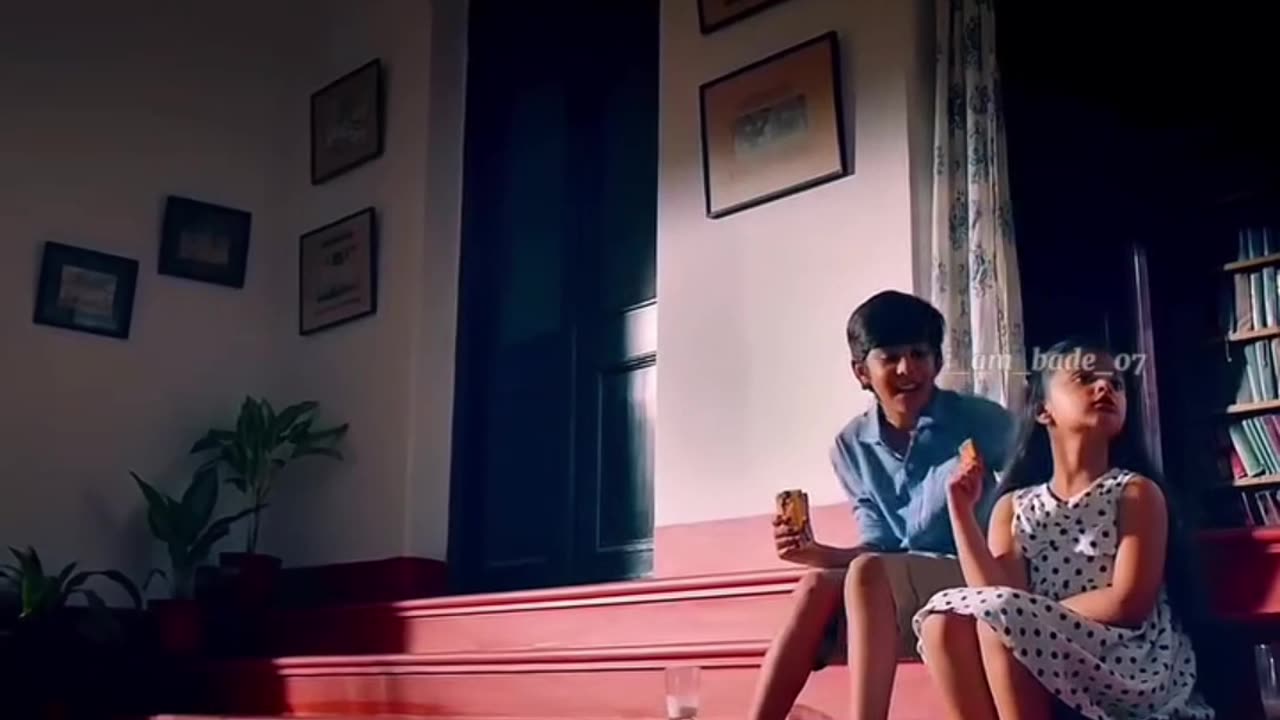 Brother can do anything for his sister👭