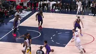 NBA - JAMES HARDEN GOES BEHIND-THE-BACK! Harden and Zubac run the pick-and-roll to perfection 😮‍💨