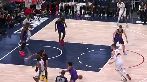 NBA - JAMES HARDEN GOES BEHIND-THE-BACK! Harden and Zubac run the pick-and-roll to perfection 😮‍💨