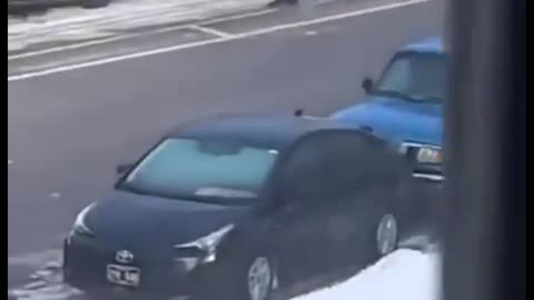 New video shows Renee Good’s vehicle obstructing traffic and blocking ICE agents for over 3 minutes.