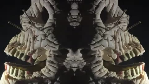 😱💀 The Most Creepy Skull Stop Motion! | TheHauntingHour