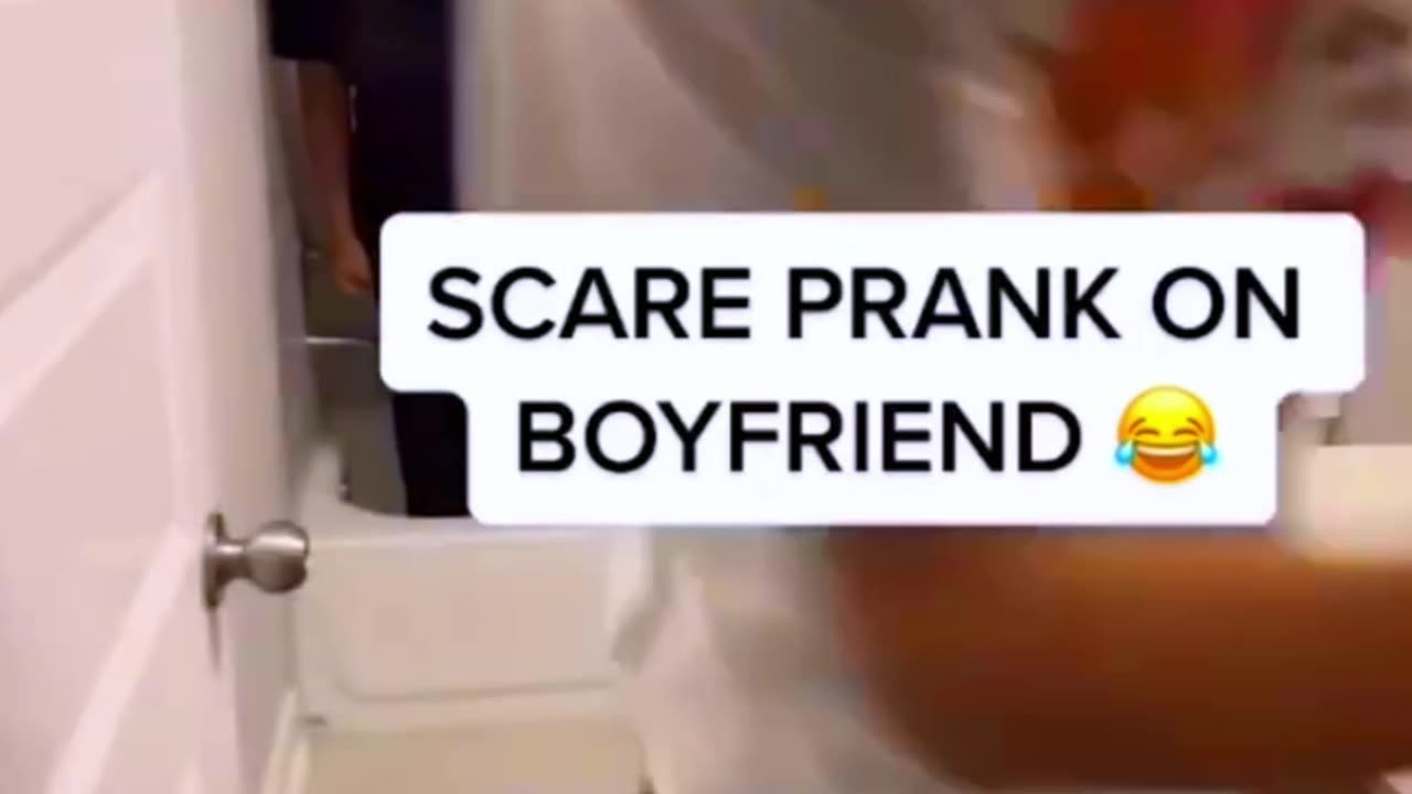 He Thought It Was a Normal Day… Until This Happened! 😱😂