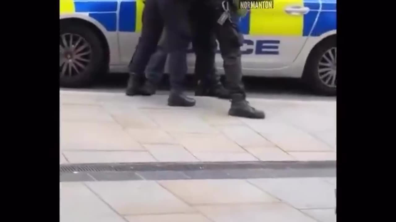The British police everyone. Pathetic.