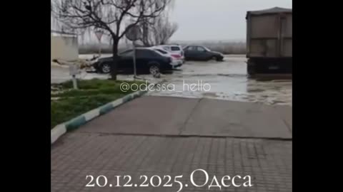 Drones attacked the Odesa region: they hit sunflower oil tanks…