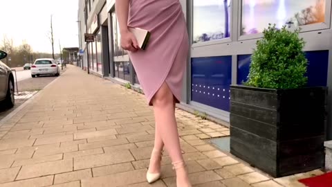 You Won’t Believe How Stunning This Ruched Bodycon Dress Is