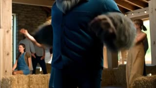 BiglyFoot busts a move at the barn dance! 🕺🌾