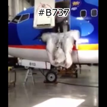 Watch National Airlines #B737 Escape Slide Shooting #Aviation #Fly #AeroArduino