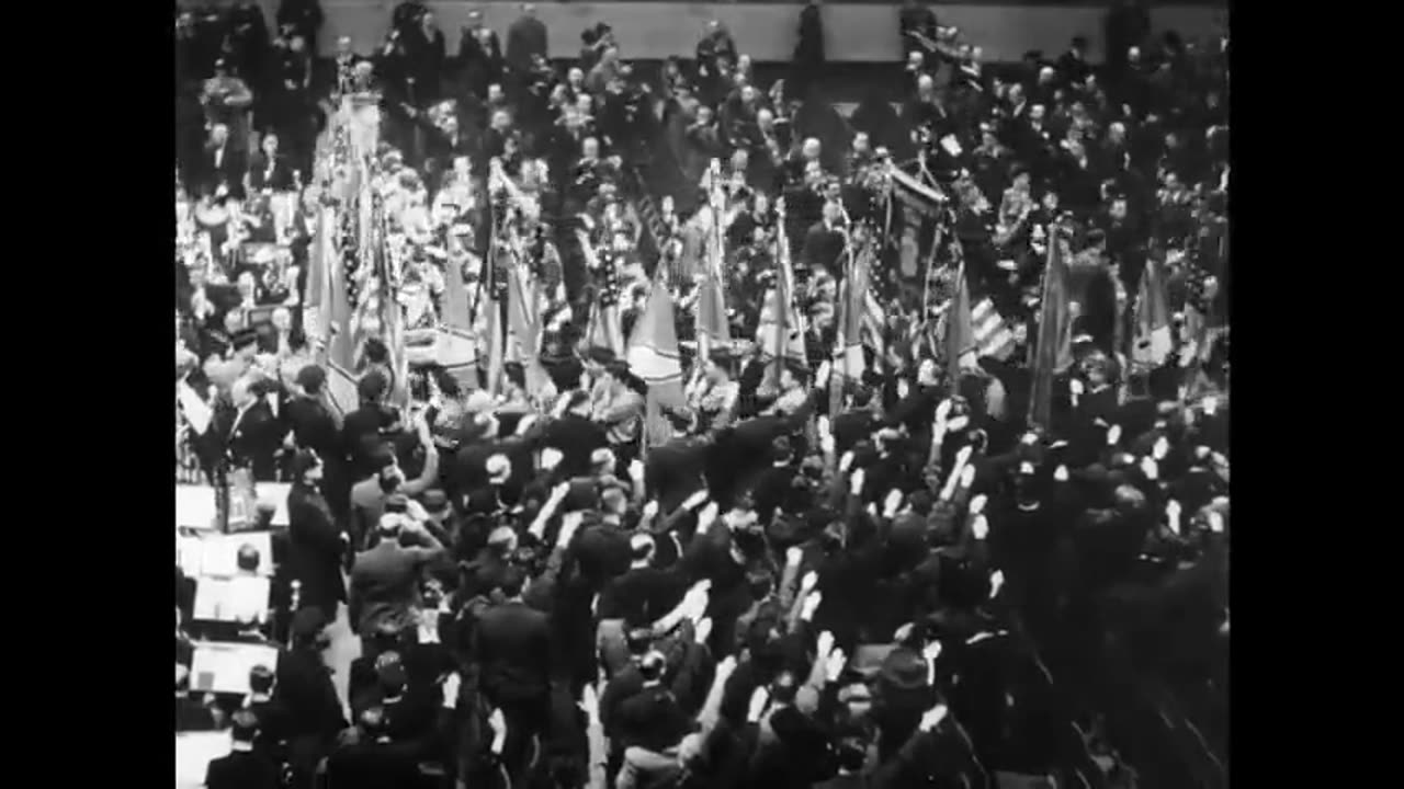 Mr Bond : Like a Nazi