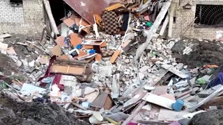 Rescuers recover bodies after Russian attack on Zaporizhzhia