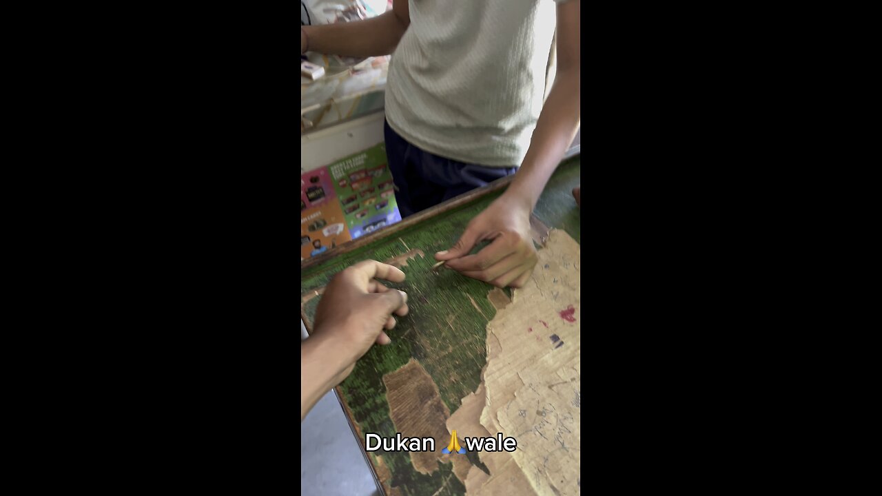 Dukan me aaya 5₹ lekar.