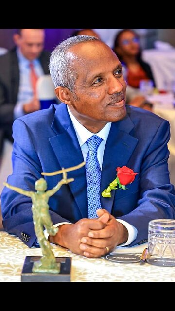 Ethiopian Airlines CEO Mr. Mesfin Tasew was honored with a knowledge award