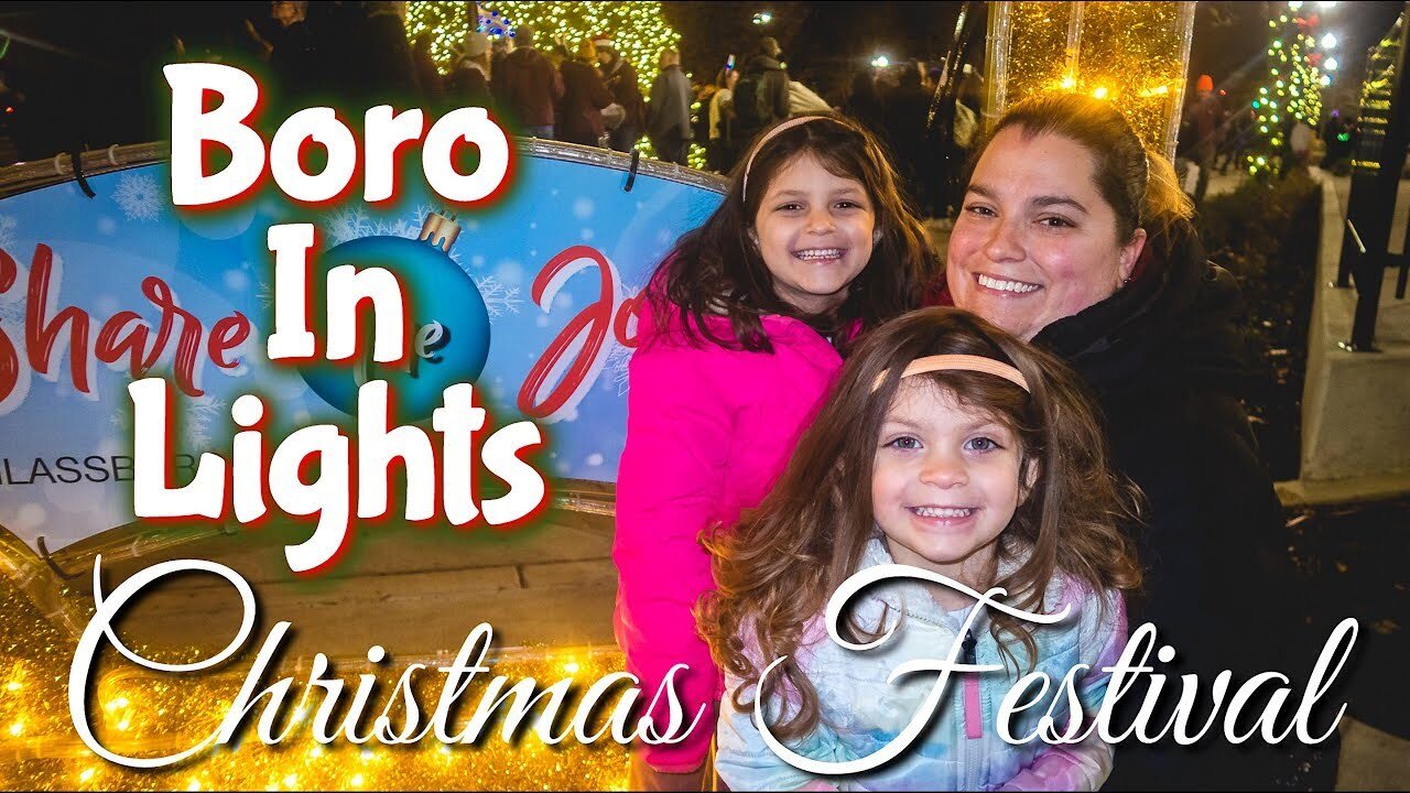 This was STRAIGHT out of a Hallmark Christmas movie!!