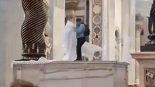 Thug Breaks Into St. Peter's Basilica At The Vatican And Starts Destroying It