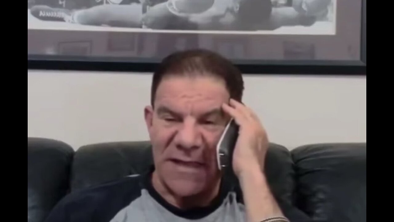 Dave Meltzer STILL Using a LANDLINE in 2025?! WHAT?! #shorts